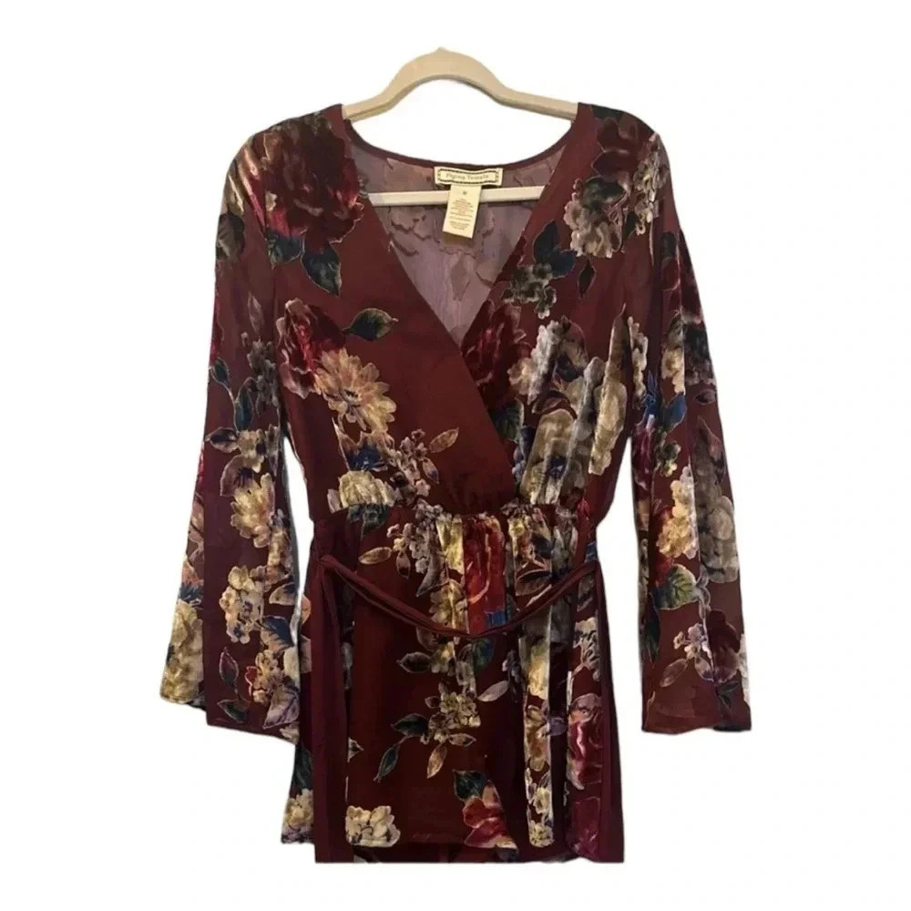 Flying Tomato Romper // size S